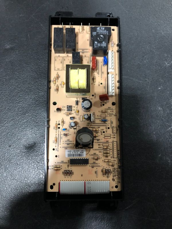 Photo 3 of 5304516117 Range Oven Control Board Genuine Original Equipment Manufacturer (OEM) Part
