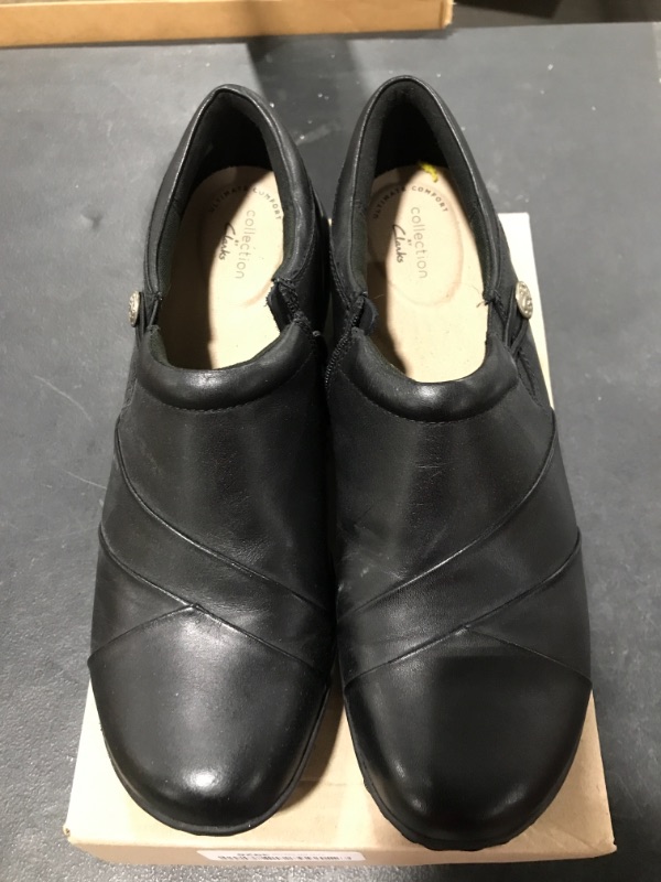 Photo 2 of Clarks Women's Channing Ann Slip-On Loafer. BLACK. SIZE 11.
PRIOR USE.