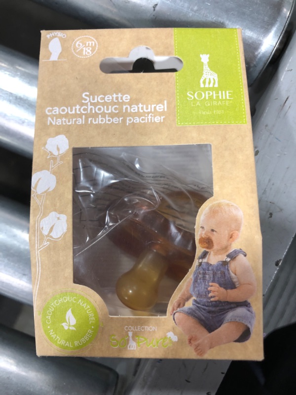 Photo 2 of Sophie La Girafe So'Pure Natural Rubber Pacifier 6-18 Months