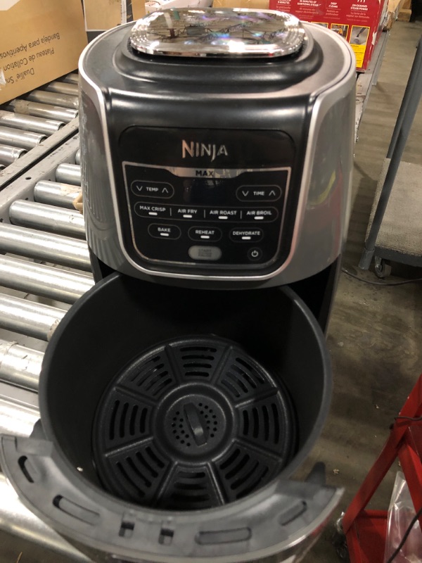 Photo 3 of Ninja 5.5 qt. Grey XL Air Fryer Max (AF161)