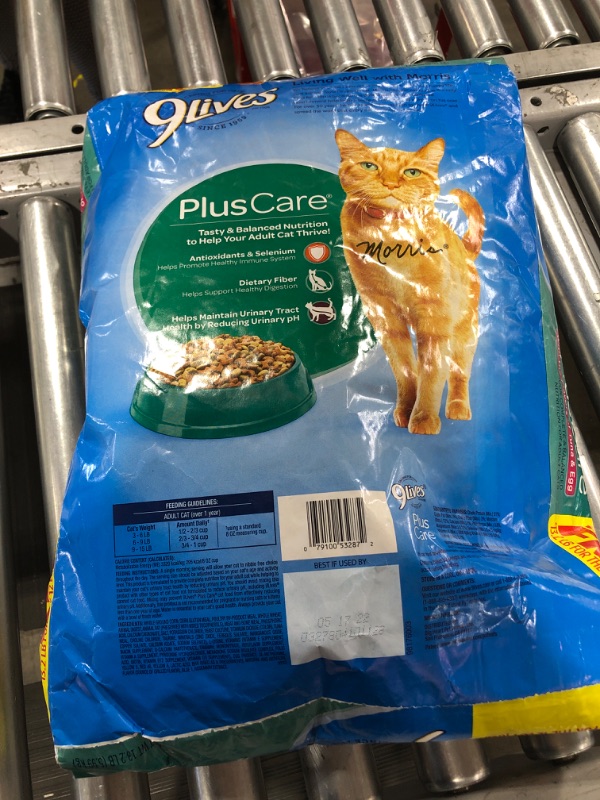 Photo 2 of 9Lives Plus Care Dry Cat Food, 13.3 Lb EXP 05/17/2022