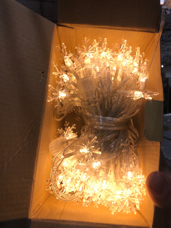 Photo 3 of 2-Pack Connectable 100LED Snowflake Christmas Lights Plug in