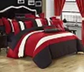 Photo 1 of Chic Home Covington King Comforter Set Bedding
