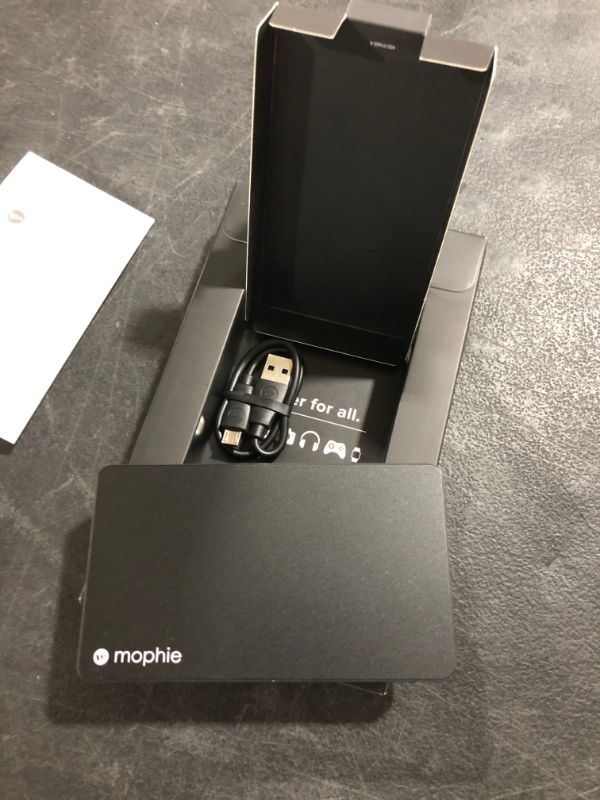 Photo 2 of Mophie powerstation Mini - Universal External Battery for Smartphones (3,000mAh) - Black

