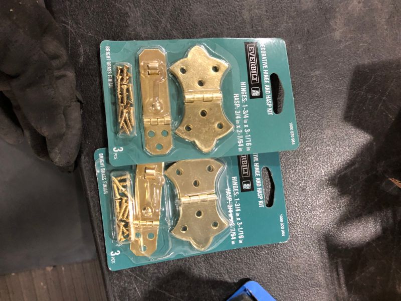 Photo 2 of 2 PACK! Everbilt
Bright Brass Decorative Hinges and Hasp Kit