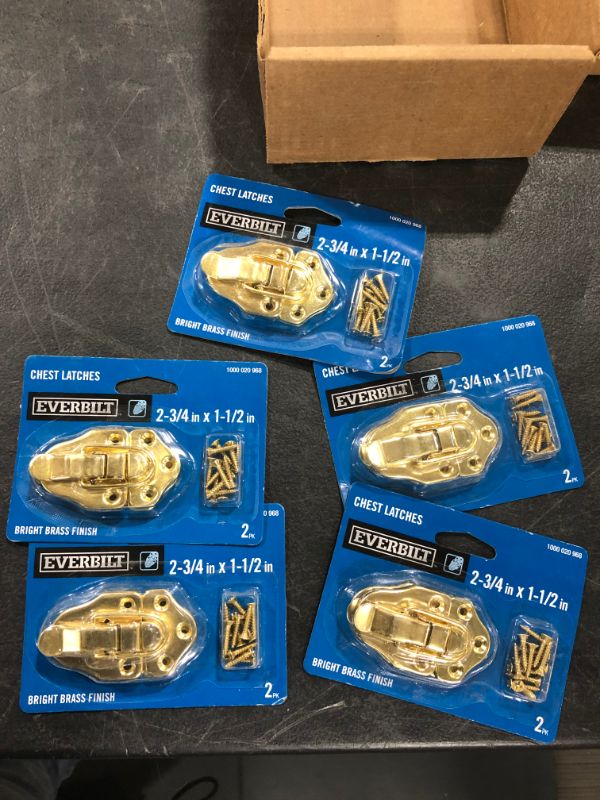 Photo 2 of 5 pack TOTAL OF 10 LACTHES!!! Everbilt
2-3/4 in. x 1-1/2 in. Bright Brass Chest Latches