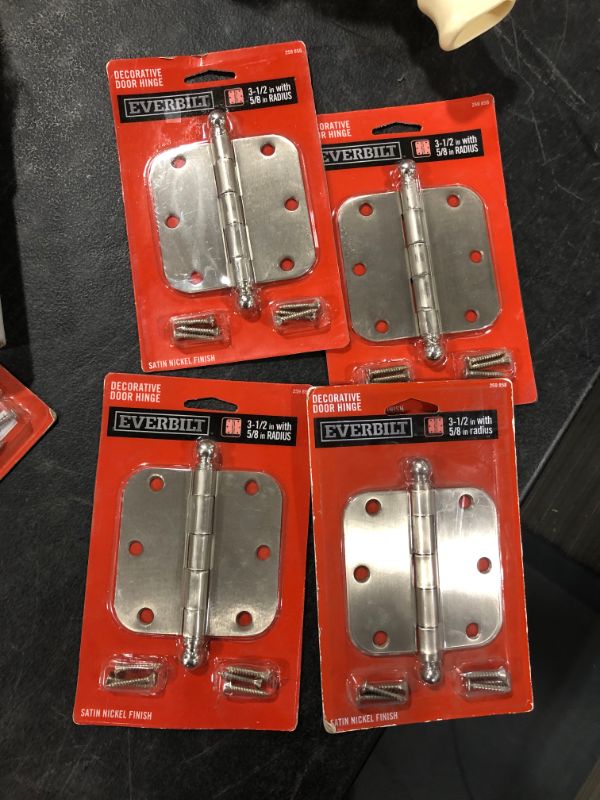 Photo 2 of 4 PACK!!! Everbilt
3-1/2 in. Satin Nickel 5/8 in. Radius Door Hinge with Finial