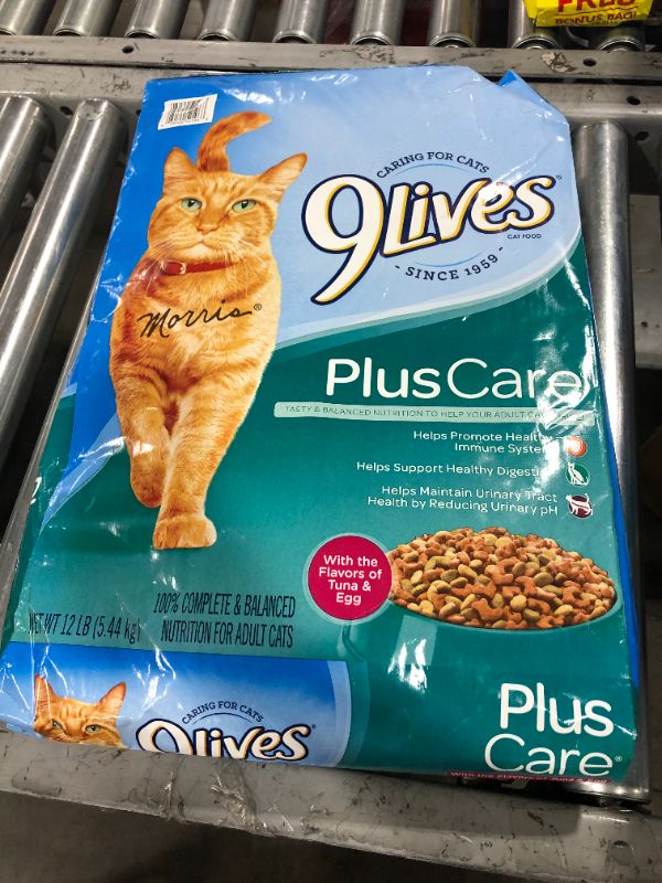 Photo 2 of 9Lives Dry Cat Food 12lb BB 05/04/22
