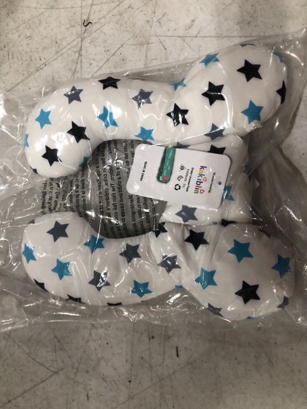 Photo 1 of baby travel pillow