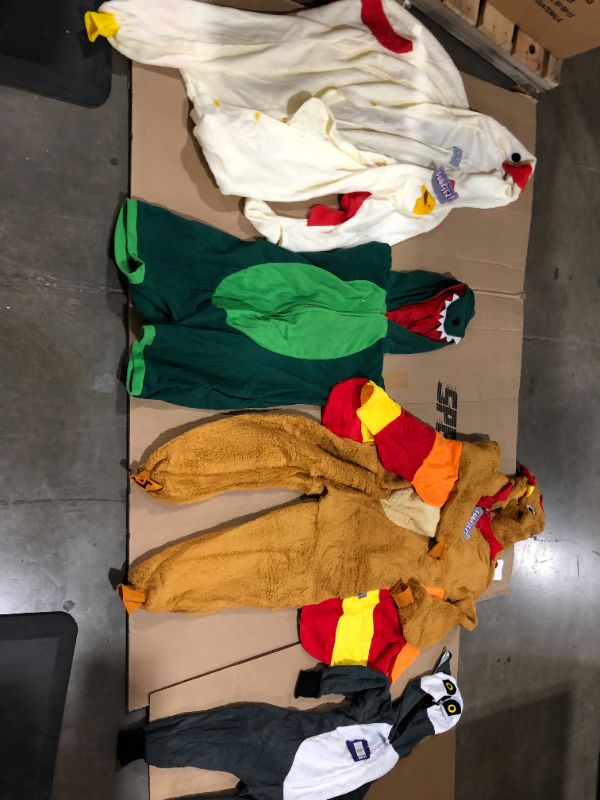 Photo 1 of onesies bundle mixed sizes 
