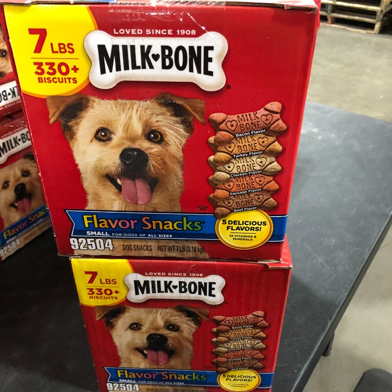 Photo 1 of 2 pack Milk-Bone Flavor Snacks Dog Treats Small/Medium Sized Dogs 7 Pound
bb 04/22/22