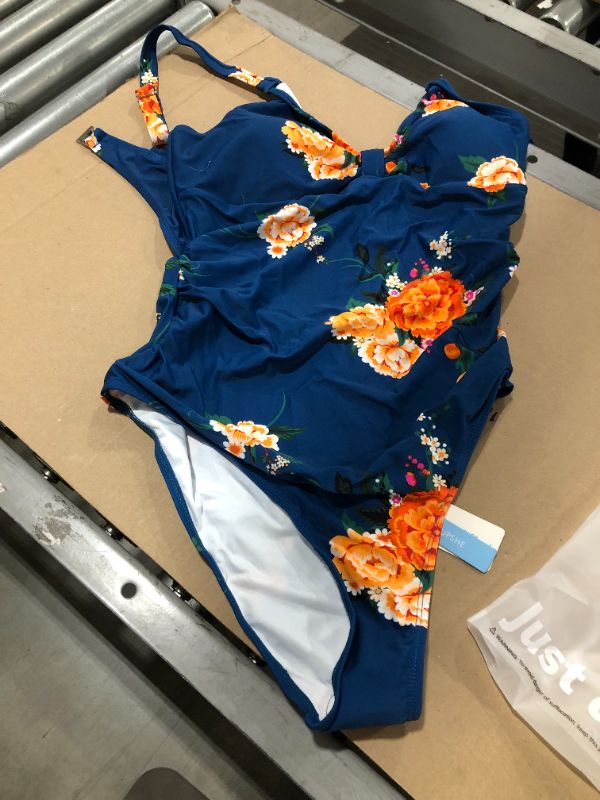 Photo 2 of Blue Floral Cutout One Piece Swimsuit
XXL