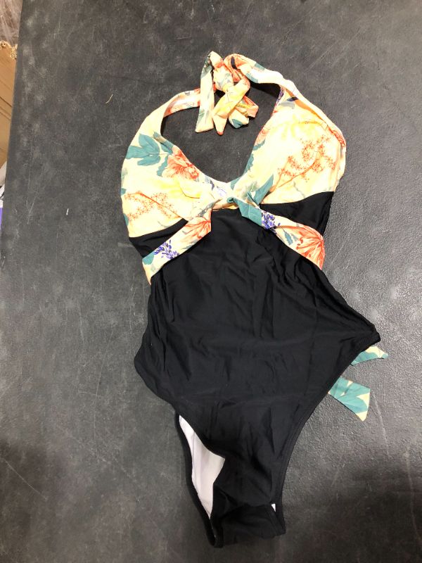 Photo 1 of Women's Swimsuit Sz L