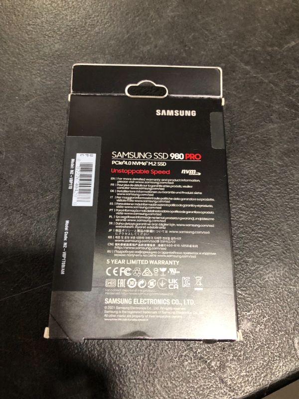 Photo 6 of SAMSUNG 980 PRO SSD 1TB PCIe 4.0 NVMe Gen 4 Gaming M.2 Internal Solid State Hard Drive Memory Card, Maximum Speed, Thermal Control, MZ-V8P1T0B FACTORY SEALED
