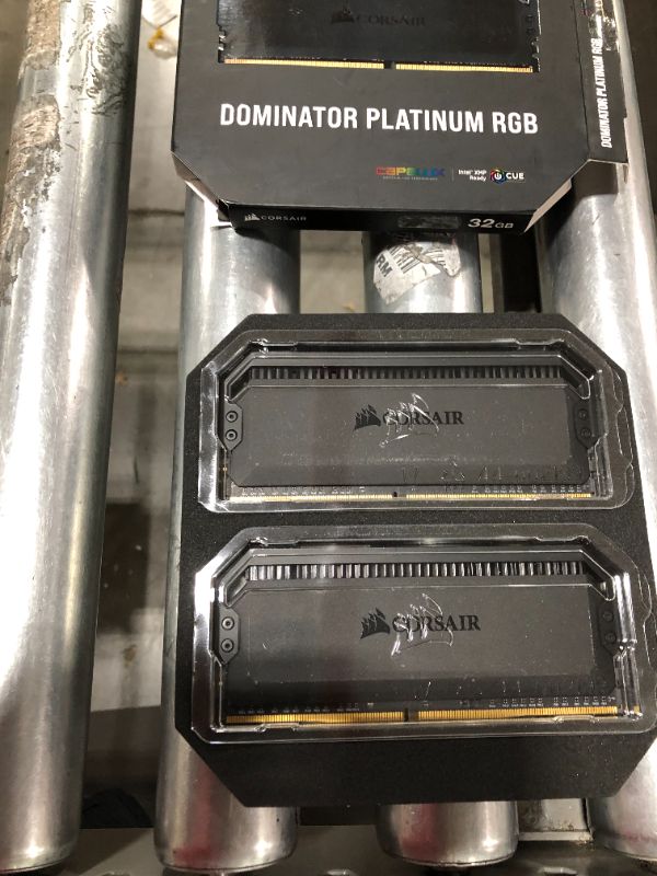 Photo 1 of CORSAIR Dominator Platinum RGB 32GB (2x16GB) DDR4 3600 (PC4-28800) C18 1.35V AMD Optimized Memory- Black
