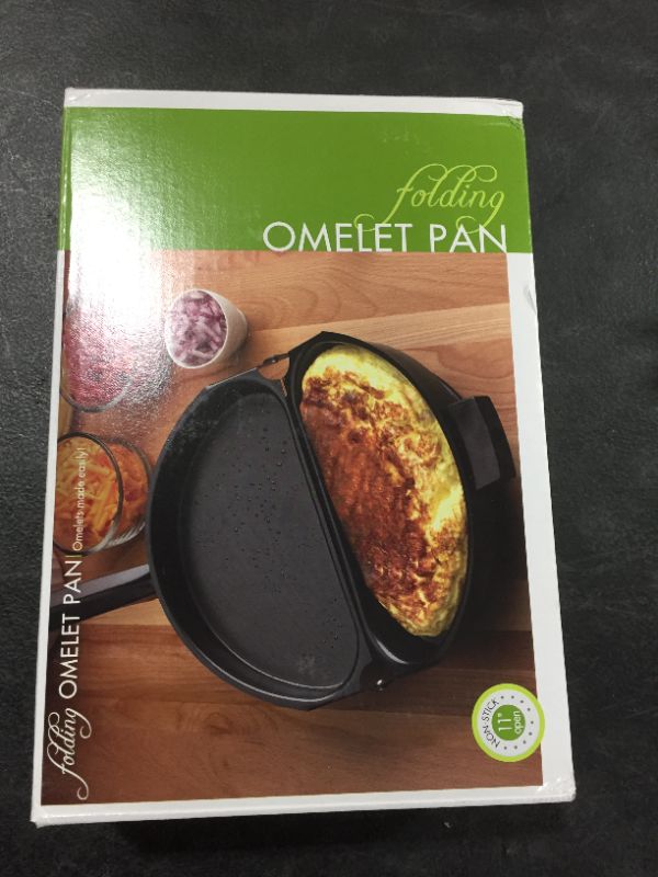 Photo 2 of Fox Run Non-Stick Folding Omelette Pan, 8 inches, Metallic
