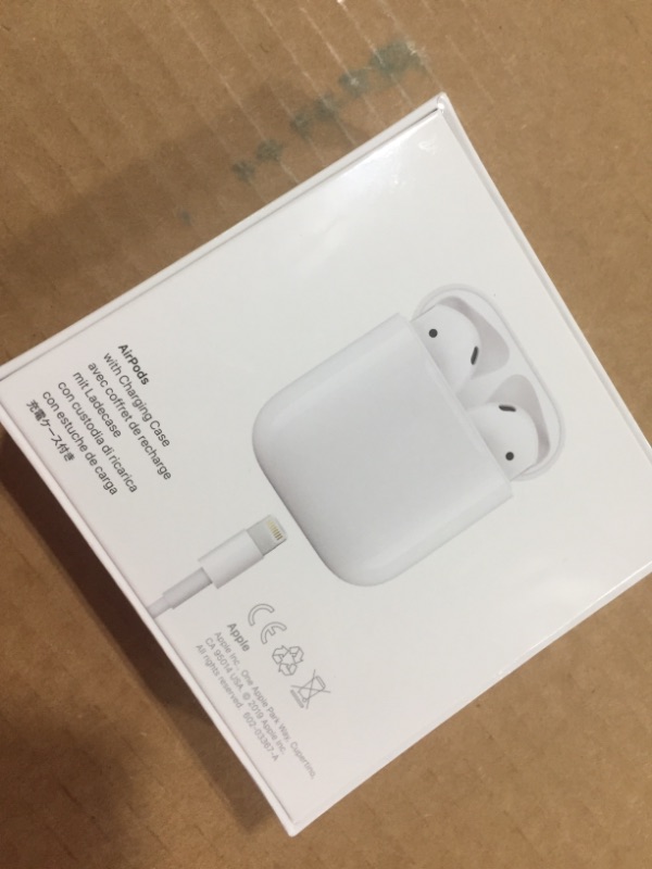 Photo 3 of Apple AirPods (2nd Generation)