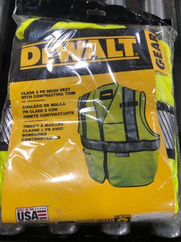 Photo 2 of DeWalt DSV971-5X Industrial Safety Vest
