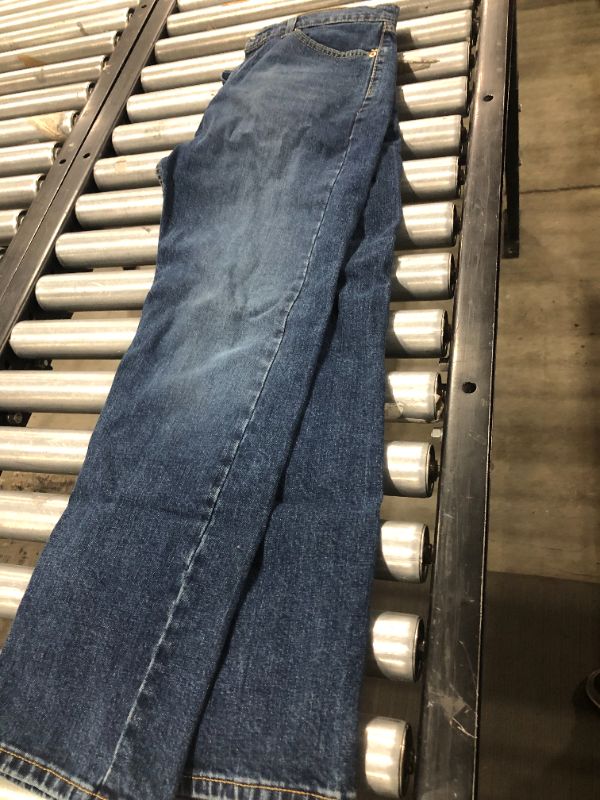 Photo 2 of Levi's Men's 505 Regular Fit Jeans 32 x 30