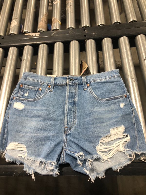 Photo 2 of Levi's Women's 501 Original Shorts
SIZE 31