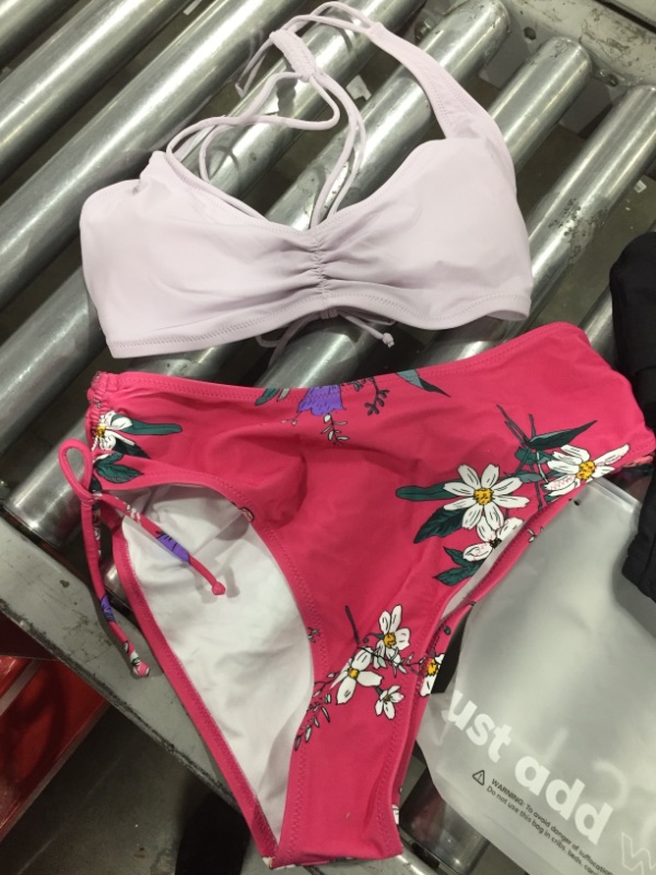 Photo 3 of 2 PIECES CUPSHE SWIMWEAR SIZE M ( 2 PACK )