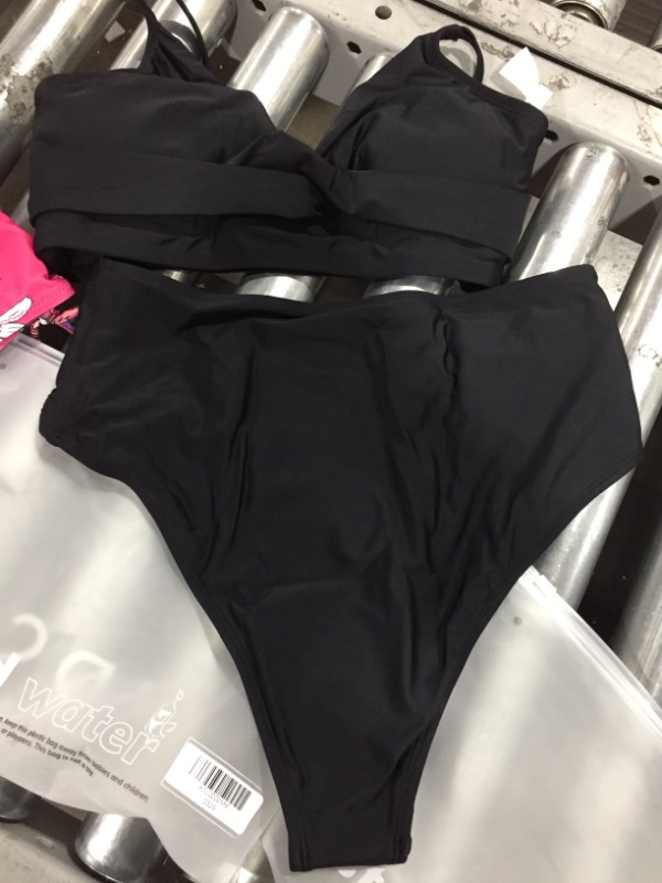 Photo 2 of 2 PIECES CUPSHE SWIMWEAR SIZE M ( 2 PACK )