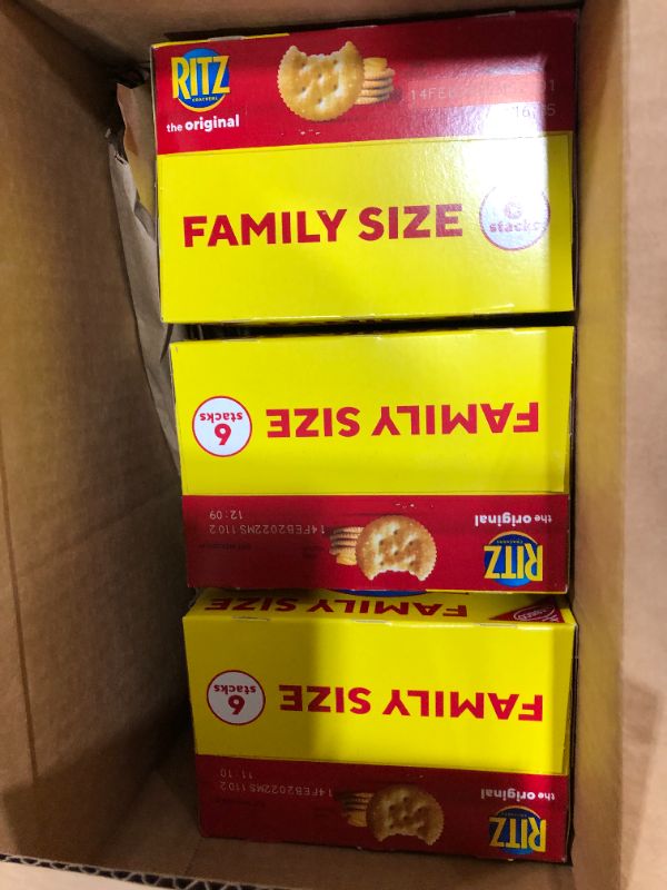 Photo 2 of Ritz Crackers 3 Count Family Size
EXP 02/14/2022