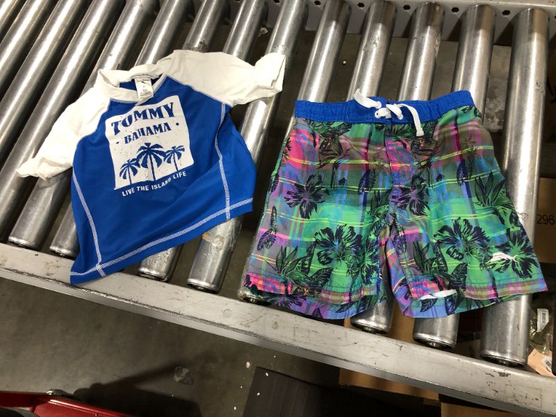 Photo 1 of Kids swimsuit set, size 3t 