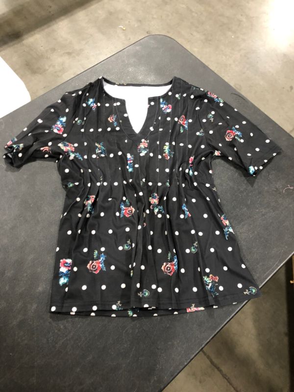 Photo 1 of WOMEN'S TOP SMALL 