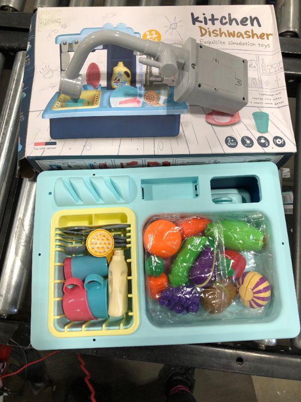 Photo 2 of Color Changing Kitchen Sink Toys Cutting Food, Children Heat Sensitive Electric Dishwasher Playing Toy with Running Water, Automatic Water Cycle System Play House Pretend Role Play Toys for Kids
