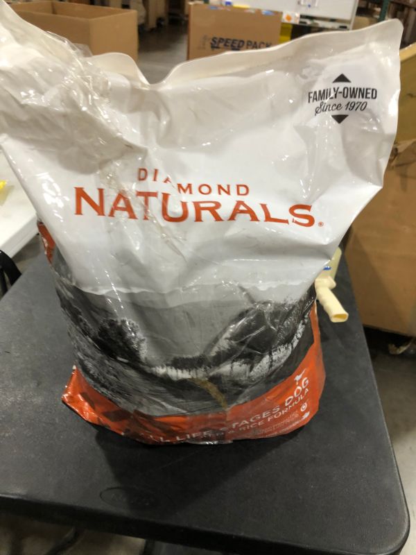 Photo 2 of Diamond Naturals All Life Stages Chicken & Rice Formula Dry Dog Food, 40 lb
BB JULY 2022 