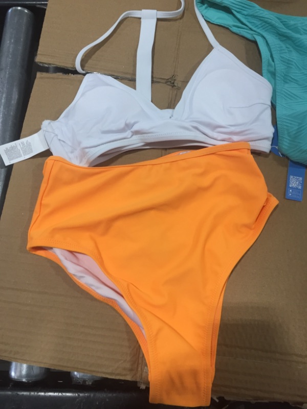 Photo 2 of CUPSHE Women swim suits variety pack of 3  all XS