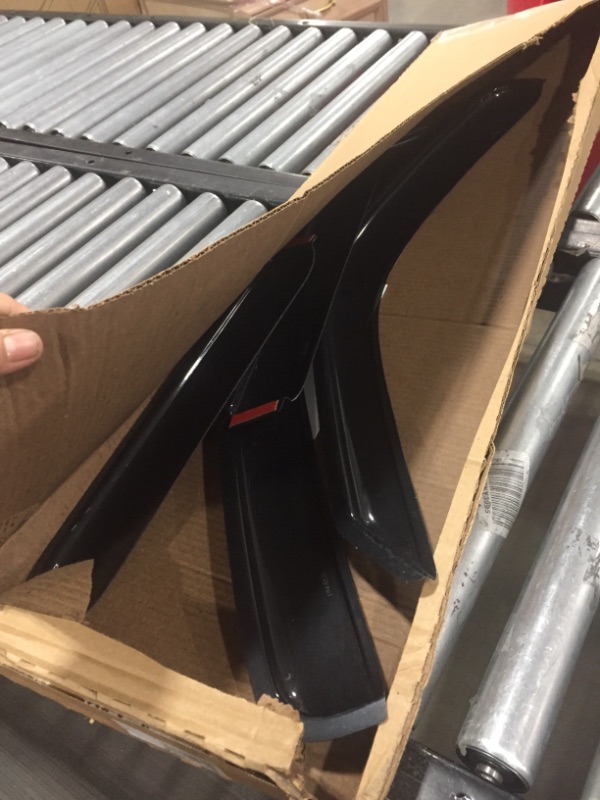 Photo 1 of Auto Ventshade AVS 94428 Original Ventvisor Side Window Deflector Dark Smoke, 4-Piece Set for 2002-2007 Jeep Liberty