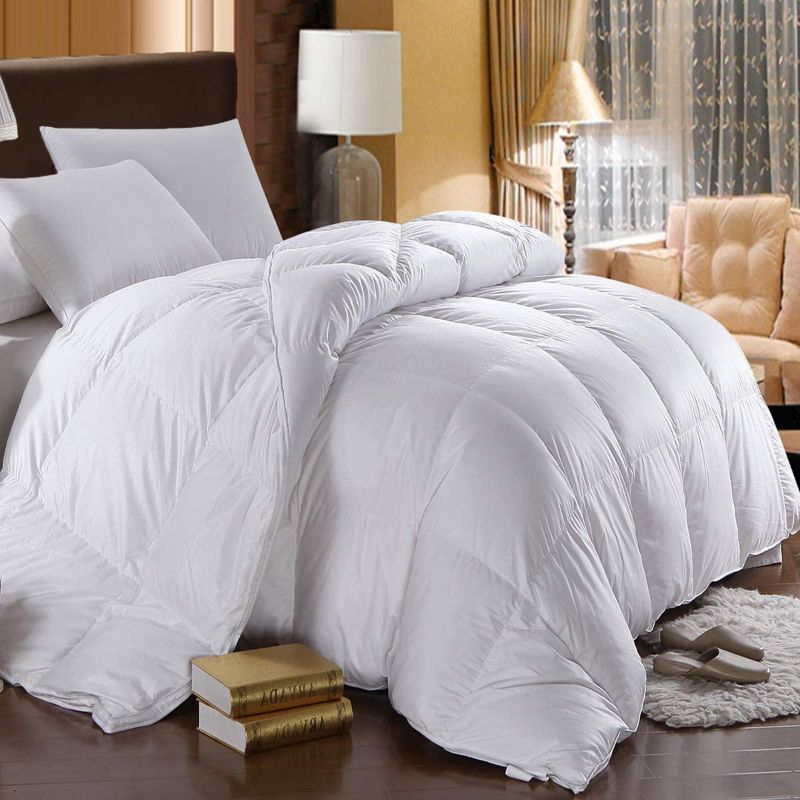 Photo 1 of Beddings Extra Warm Goose Down Comforter (King-California, 106x90) 