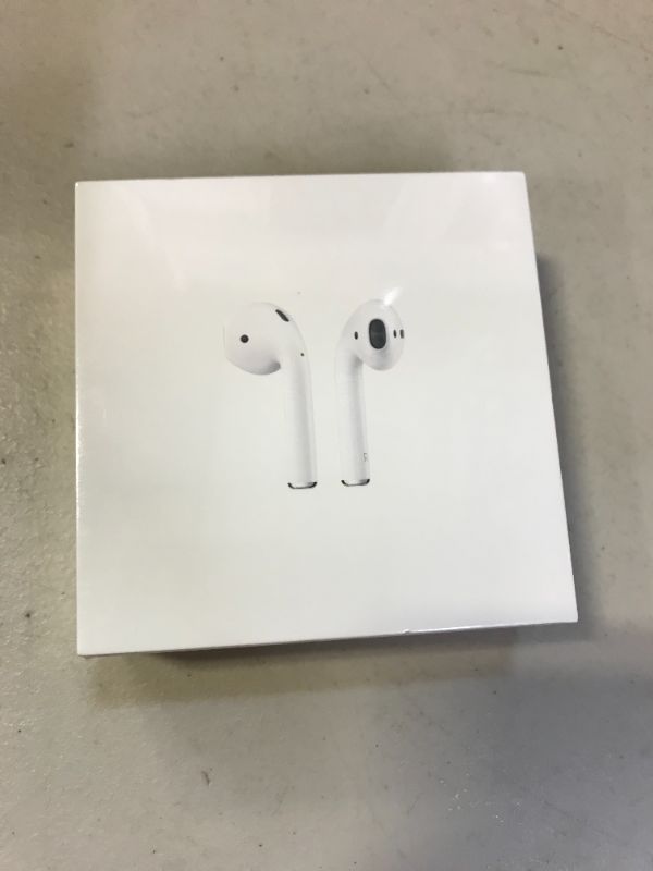 Photo 2 of Apple AirPods (2nd Generation)