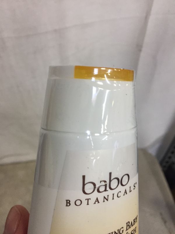 Photo 3 of Babo Botanicals Moisturizing Baby Shampoo & Wash - Oatmilk Calendula 8 Fl Oz Liquid
(factory sealed)