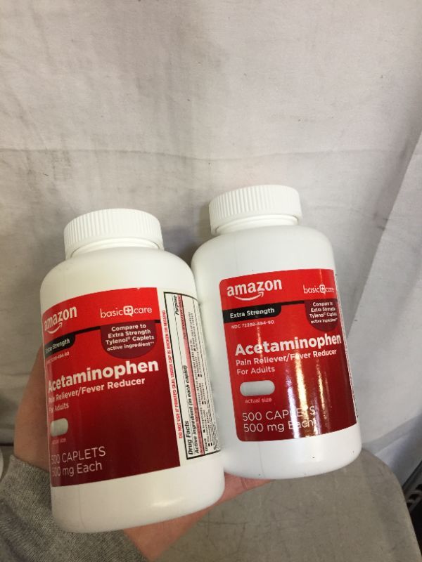 Photo 3 of Amazon Basic Care Extra Strength Pain Relief, Acetaminophen Caplets, 500 mg, 500 Count (Pack of 2)
(Factory sealed) 
EXP 12/2022