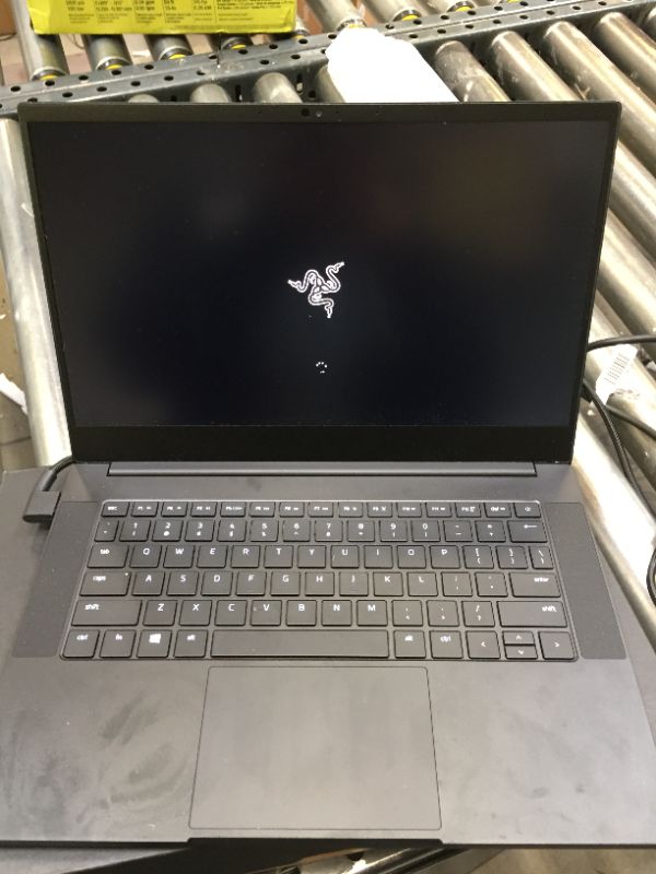 Photo 5 of Razer Blade 14 Gaming Laptop: AMD Ryzen 9 5900HX 8 Core, NVIDIA GeForce RTX 3080, 14" QHD 165Hz, 16GB RAM, 1TB SSD - CNC Aluminum - Chroma RGB - THX Spatial Audio - Vapor Chamber Cooling
