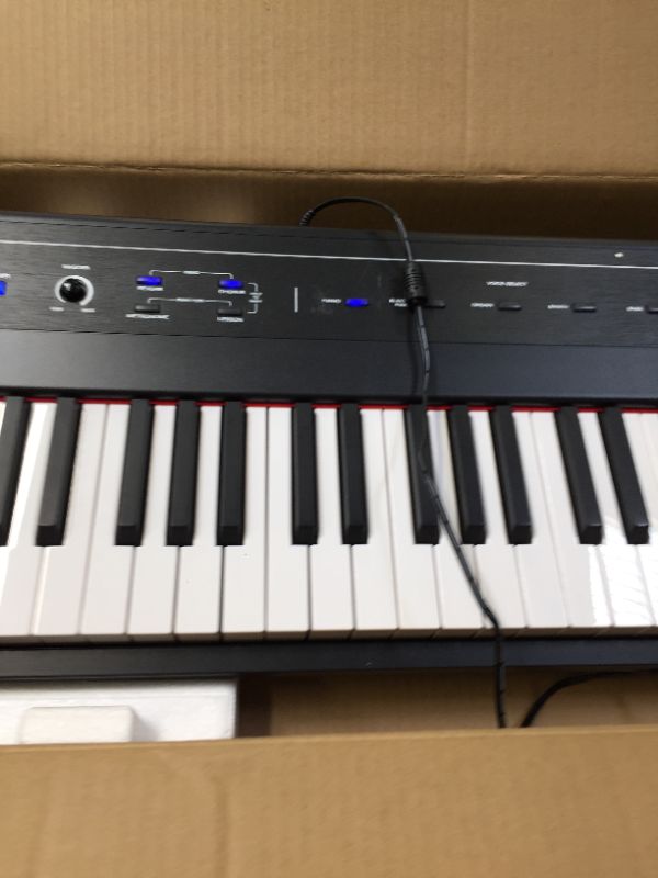Photo 6 of Alesis Recital – 88 Key Digital Piano Keyboard with Semi Weighted Keys, 2x20W Speakers, 5 Voices, Split, Layer and Lesson Mode, FX and Piano Lessons
