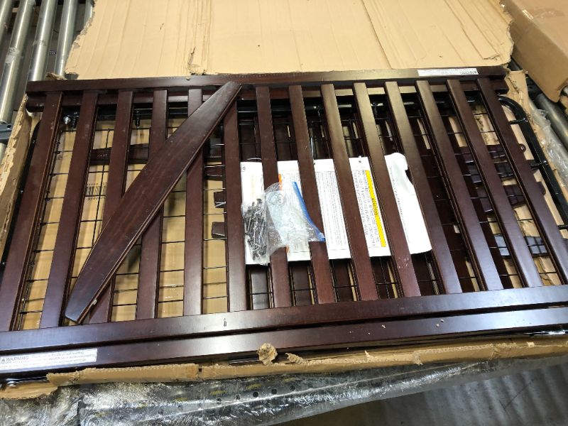 Photo 1 of crib (has scruff marks, no mattress)