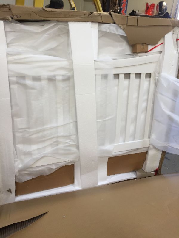 Photo 2 of Evolur Belmar Curve 5-in-1 Convertible Crib in Weathered White, Greenguard Gold Certified, 58.75 x 31.25 x 51.25, 84 lb
