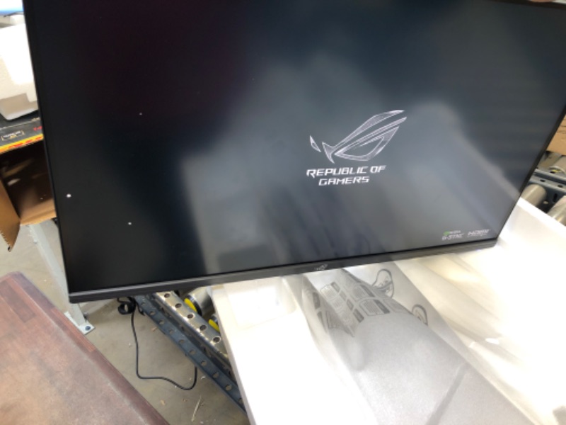 Photo 2 of ASUS ROG Swift PG32UQ 32” 4K HDR 144Hz DSC HDMI 2.1 Gaming Monitor, UHD (3840 x 2160), IPS, 1ms, G-SYNC Compatible, Extreme Low Motion Blur Sync, Eye Care, DisplayPort, USB, DisplayHDR 600
OUT OF BOX ITEM 
MISSING ACCESORIES 