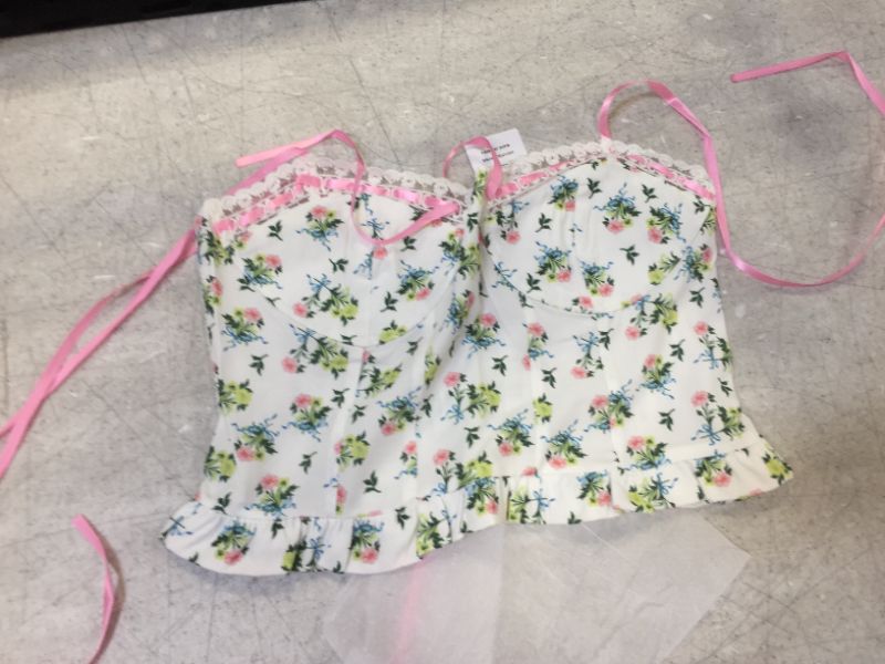 Photo 1 of women's white and pink floral corset
small
~~ china size runs small ~~