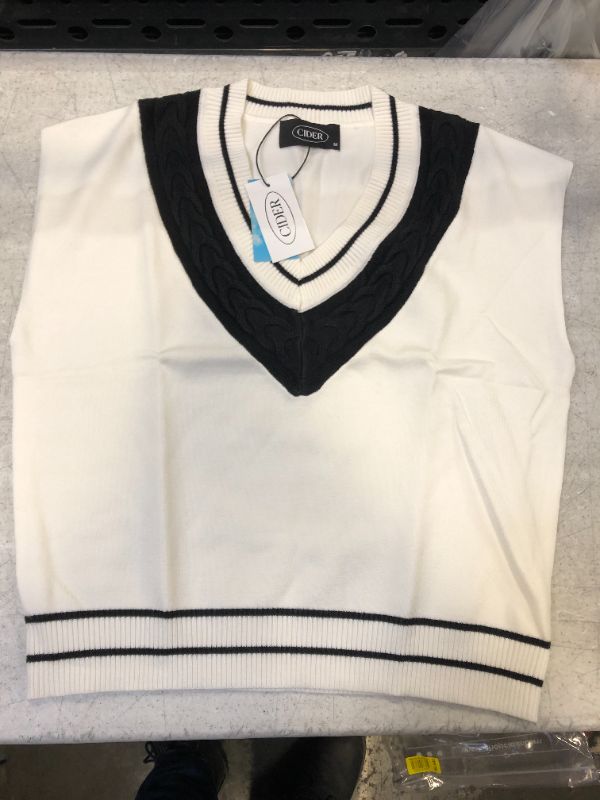 Photo 1 of CIDER WHITE/BLACK VEST- MEDIUM