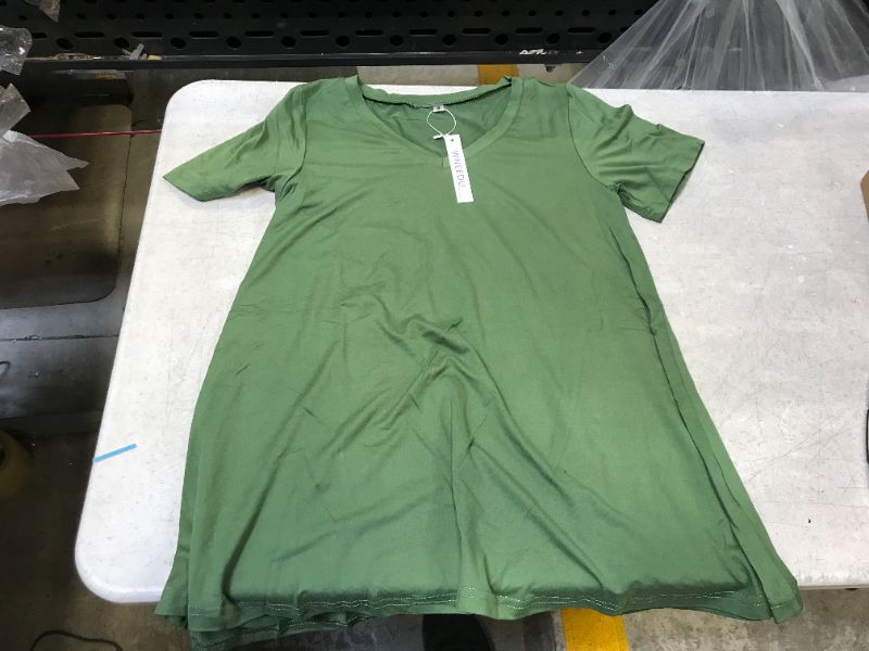 Photo 1 of WNEEDU women's v-neck shirt green size S 