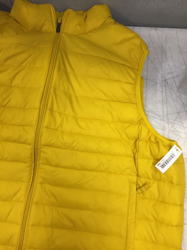 Photo 3 of Amazon Essentials Men's Lightweight Water-Resistant Packable Puffer Vest, Yellow, XX-Large
size XXL