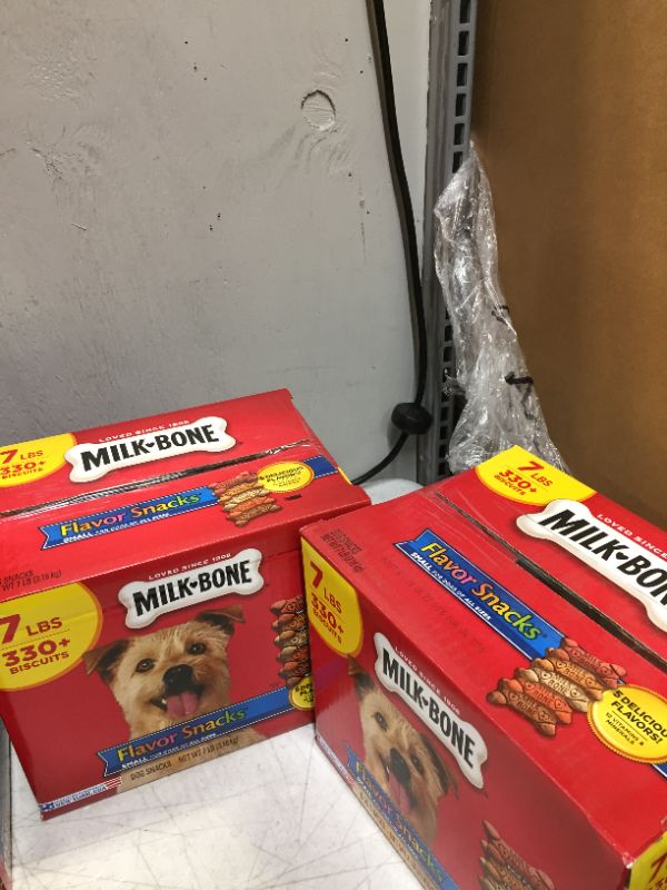 Photo 1 of 7 Lbs Flavor Biscuit Dog Snacks for Small to Medium Breeds (2 pack )
EXP 5/6/2022 (Factory sealed)
