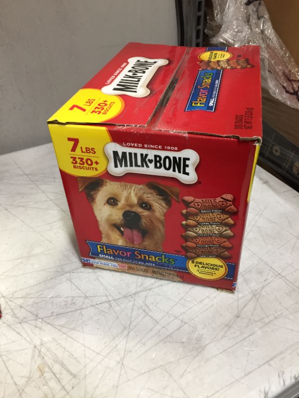 Photo 3 of 7 Lbs Flavor Biscuit Dog Snacks for Small to Medium Breeds
EXP 5/6/2022 (Factory sealed)
