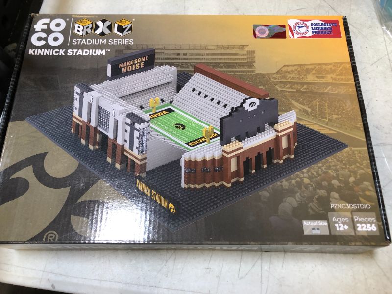 Photo 2 of FOCO NCAA Unisex-Adult 3D BRXLZ Puzzle Team Football Stadium
