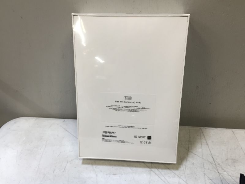 Photo 4 of Apple - 10.2-Inch iPad (Latest Model) with Wi-Fi - 64GB - Space Gray(Brand New Factory Sealed)
